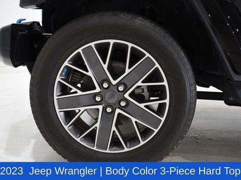 Used 2023 Jeep Wrangler Unlimited Sahara AWD/4WD image 8