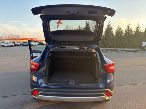 Used 2024 Chevrolet Trax LT image 24