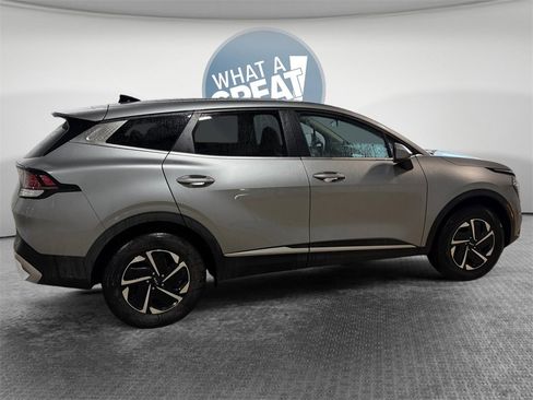 Certified 2023 Kia Sportage LX image 2