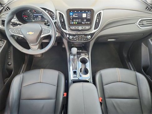Used 2024 Chevrolet Equinox Premier image 19