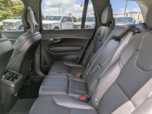 Used 2020 Volvo XC90 T6 Momentum w/ Protection Package Premier AWD/4WD image 14