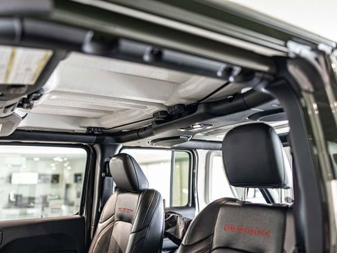 Used 2023 Jeep Wrangler Unlimited Rubicon w/ Dual Top Group image 17