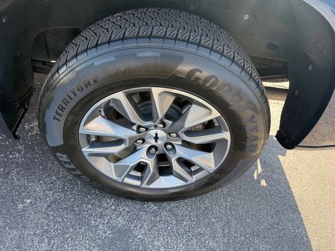 Used 2019 Chevrolet Silverado 1500 RST AWD/4WD image 12