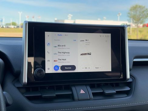 Used 2025 Toyota RAV4 LE image 18