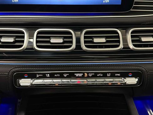 New 2026 Mercedes-Benz GLS 580 4MATIC image 21