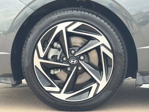 Used 2025 Hyundai Sonata SEL FWD image 31