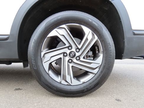 Used 2022 Hyundai Santa Fe SE image 9