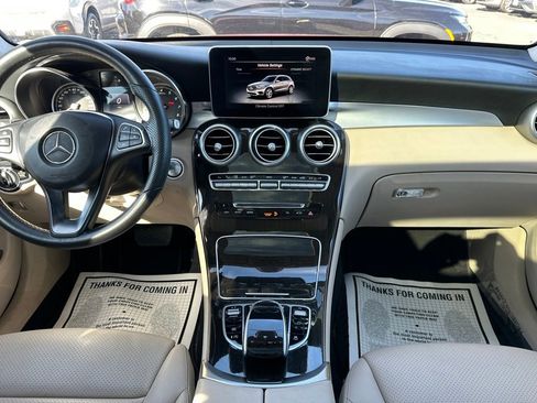 Used 2018 Mercedes-Benz GLC 300 4MATIC w/ Multimedia Package image 27