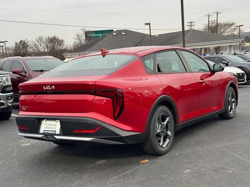 New 2026 Kia K4 LXS image 3
