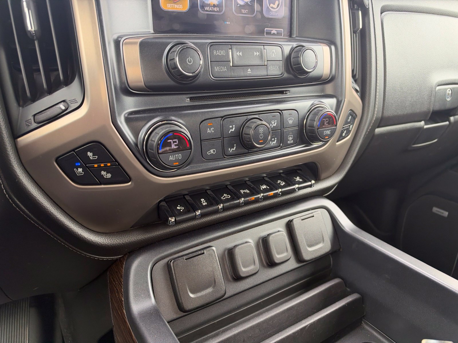 Used 2018 GMC Sierra 1500 Denali w/ Denali Ultimate Package AWD/4WD image 23