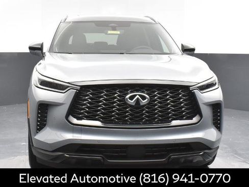 Certified 2025 INFINITI QX60 Luxe w/ Black Edition image 30