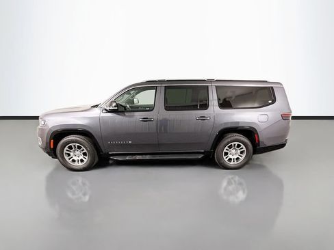 Used 2023 Jeep Wagoneer L 4WD image 4