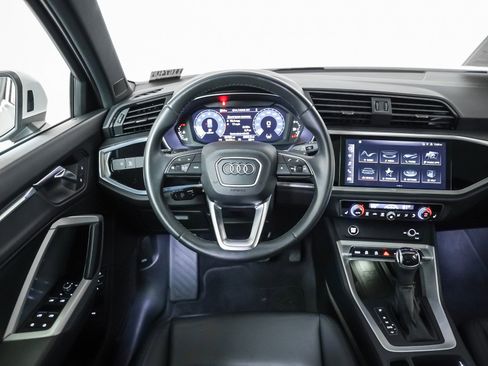 Certified 2023 Audi Q3 2.0T Premium Plus w/ Premium Plus Package image 15