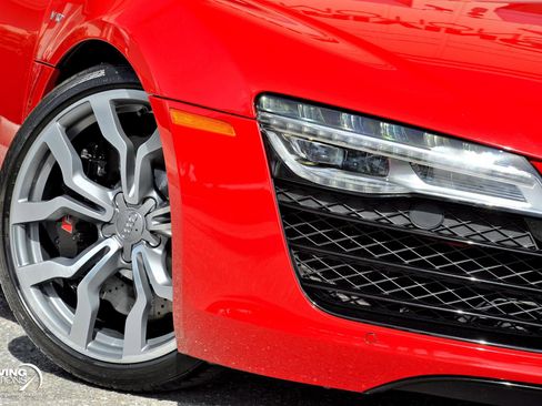 Used 2014 Audi R8 V10 image 4
