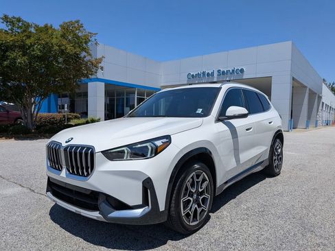 Used 2025 BMW X1 xDrive28i w/ Convenience Package AWD/4WD image 4