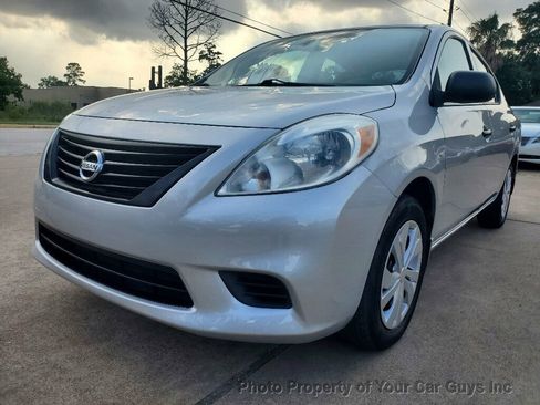 Used 2014 Nissan Versa S Plus image 2