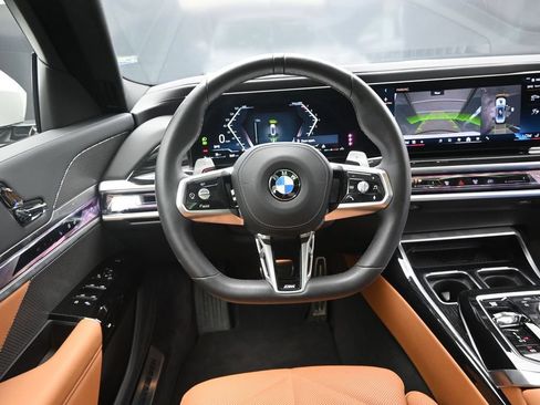 Used 2026 BMW 740i RWD image 29