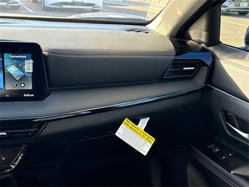 New 2026 Nissan Kicks SR w/ Cold Weather Package image 16