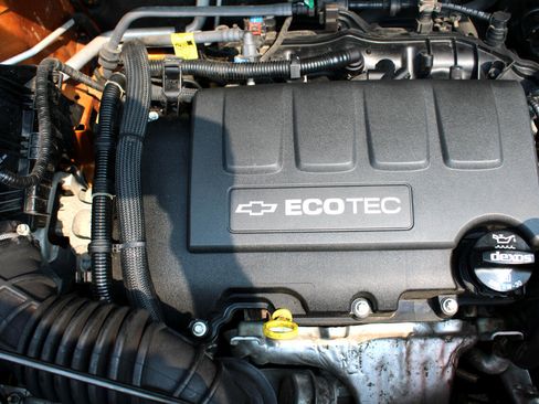 Used 2017 Chevrolet Trax LT w/ LT Convenience Package image 26