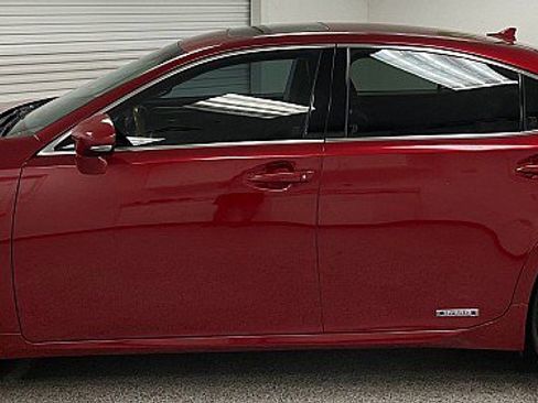 Used 2013 Lexus ES 300h w/ Luxury Pkg image 8