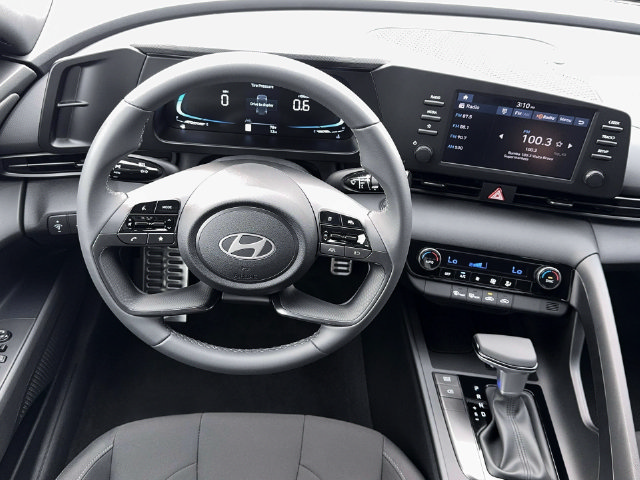 New 2026 Hyundai Elantra Sport FWD image 17