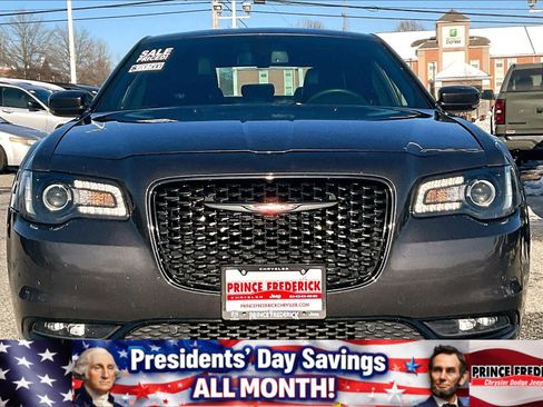 Used 2022 Chrysler 300 S image 2