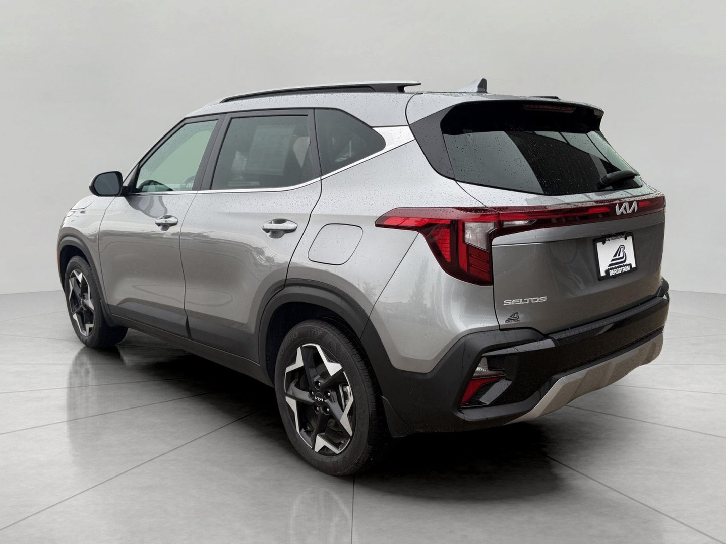 Used 2024 Kia Seltos EX AWD/4WD image 10