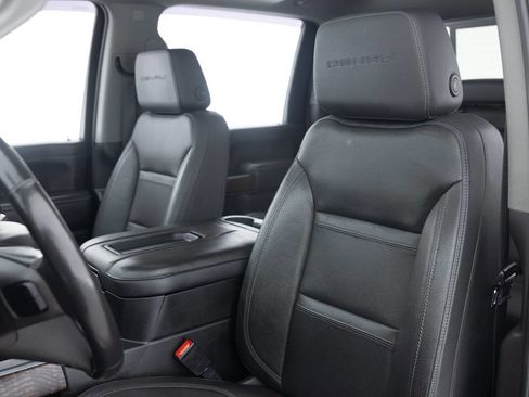 Used 2021 GMC Sierra 3500 Denali w/ Denali Ultimate Package image 29