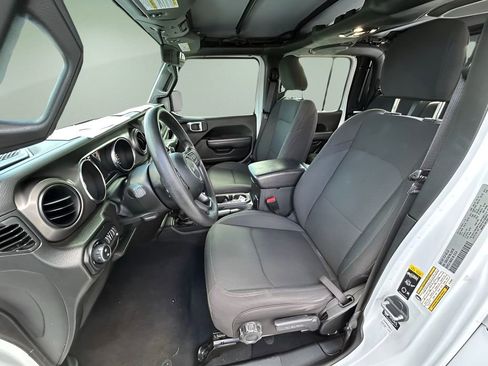 Certified 2022 Jeep Gladiator Sport image 22
