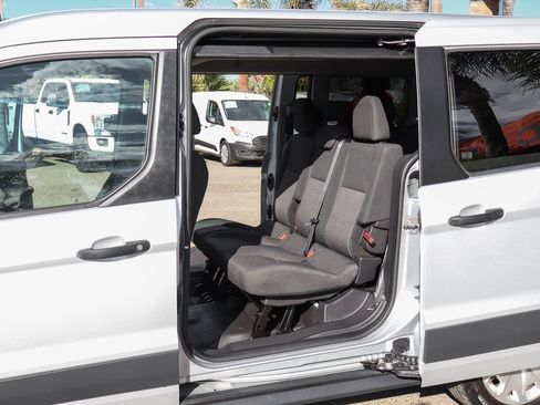 Used 2016 Ford Transit Connect XL image 29