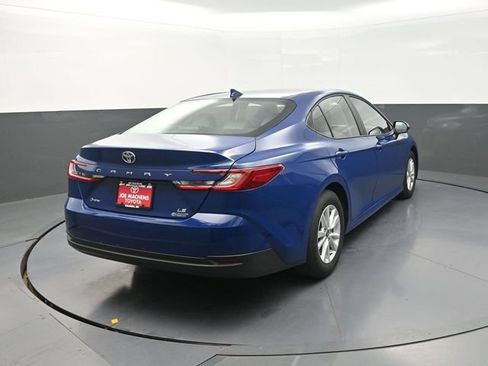 Used 2026 Toyota Camry LE w/ Convenience Package FWD image 8