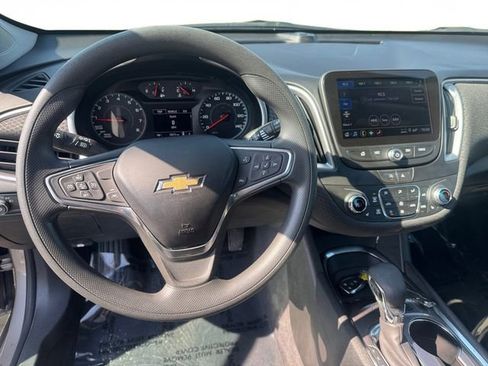 Used 2023 Chevrolet Malibu LT w/ Driver Confidence Package FWD image 12