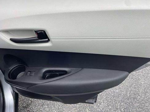 Used 2024 Toyota Corolla Cross L FWD image 17