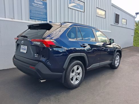 Used 2020 Toyota RAV4 XLE w/ Convenience Package AWD/4WD image 10