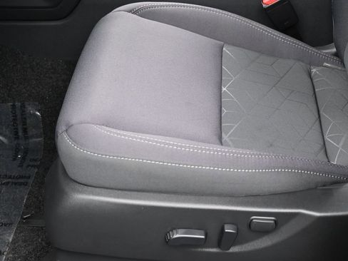 New 2026 Nissan Frontier SV image 17