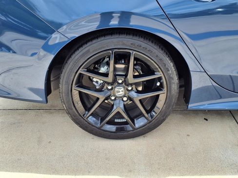 Used 2025 Honda Civic Sport image 26