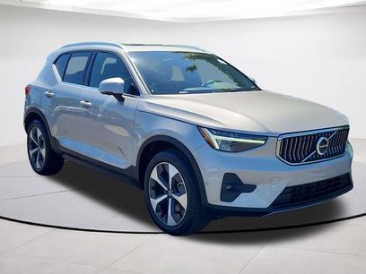 Certified 2025 Volvo XC40 B5 Plus