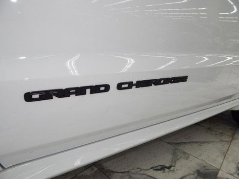 Used 2021 Jeep Grand Cherokee SRT w/ Trailer Tow Group IV image 14