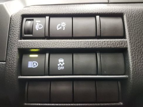 Certified 2026 Toyota Tacoma SR5 AWD/4WD image 48