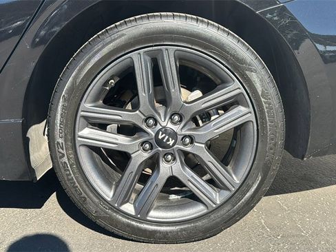 Used 2021 Kia Forte GT-Line image 8