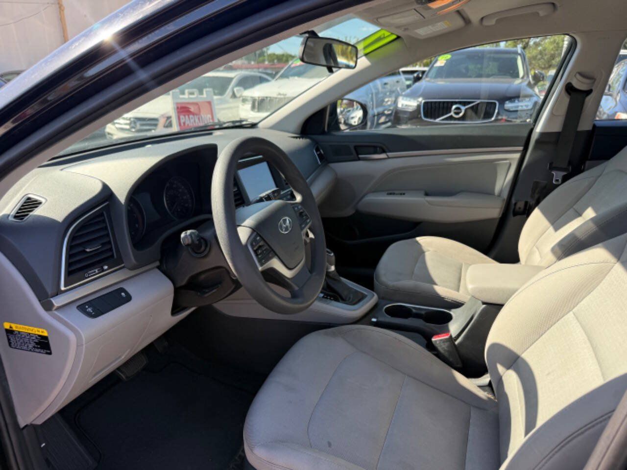 Used 2017 Hyundai Elantra SE FWD image 18
