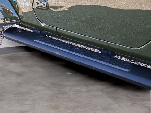 Used 2021 Jeep Wrangler Unlimited Sahara w/ Dual Top Group image 23