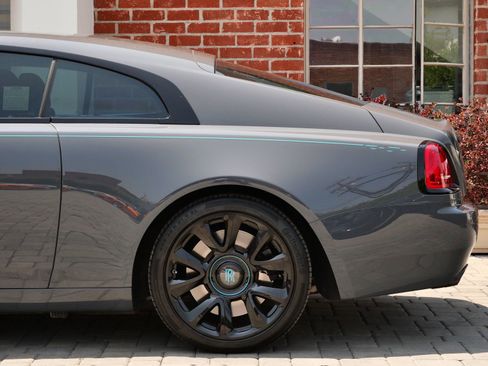 Certified 2021 Rolls-Royce Wraith RWD image 37