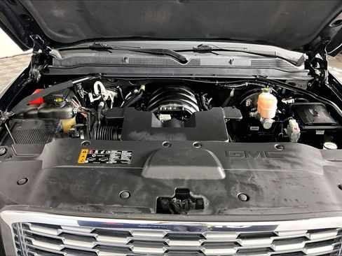 Used 2019 GMC Yukon Denali w/ Denali Ultimate Package RWD image 29