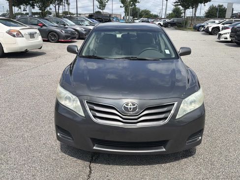 Used 2010 Toyota Camry LE FWD image 2