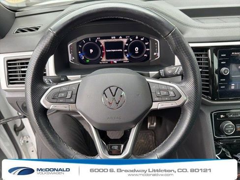 Used 2022 Volkswagen Atlas Cross Sport SEL R-Line AWD/4WD image 5