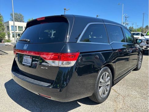 Used 2015 Honda Odyssey Touring Elite image 8