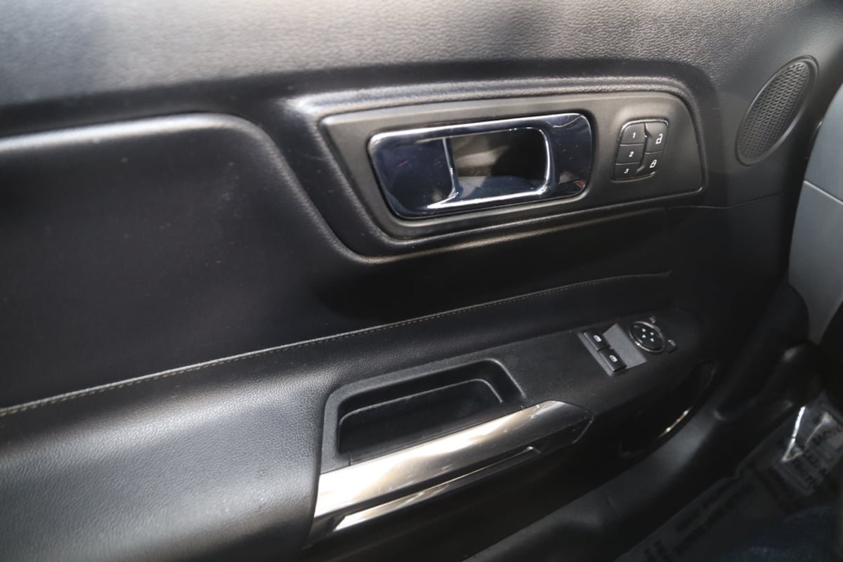 Used 2015 Ford Mustang Premium w/ Equipment Group 201A RWD image 25