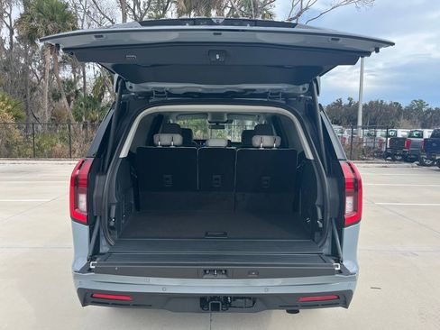 New 2026 Ford Expedition Active image 30