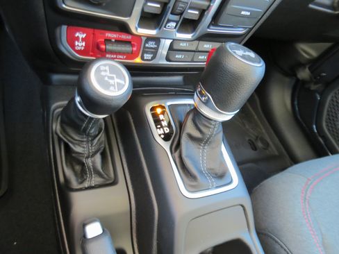 New 2026 Jeep Wrangler Rubicon image 18